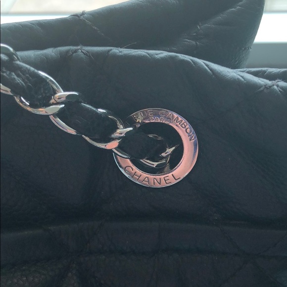 Chanel bag - 2 yrs young - best offer over $5,000. - Picture 4 of 5